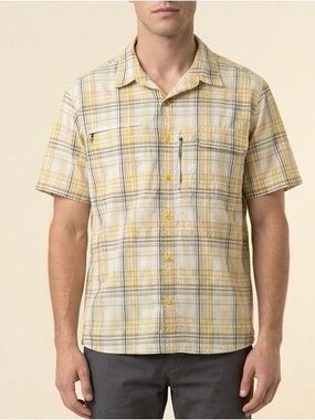 Woolrich Men's Yellow Plaid Short-Sleeve Button-Down Shirt